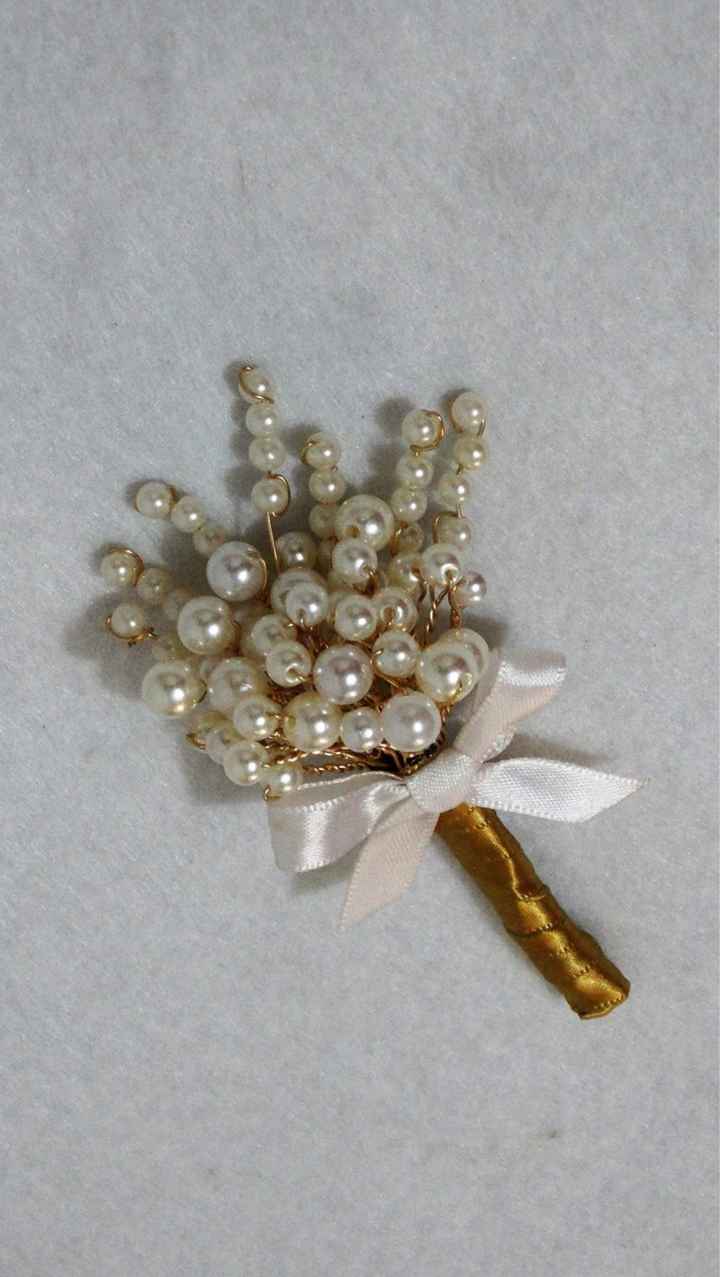 Lapela feita de pérolas - 1