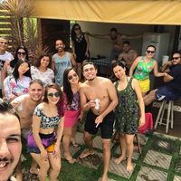 Toda a galera.