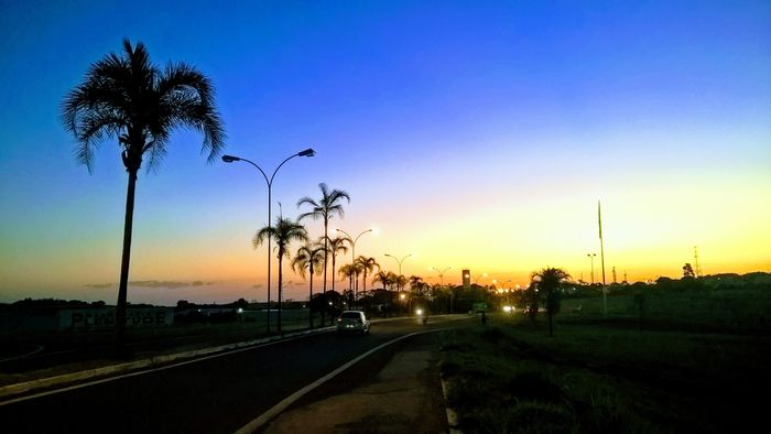 Por do sol ou nascer do sol? Eins a questão.
