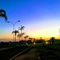 Por do sol ou nascer do sol? Eins a questão.