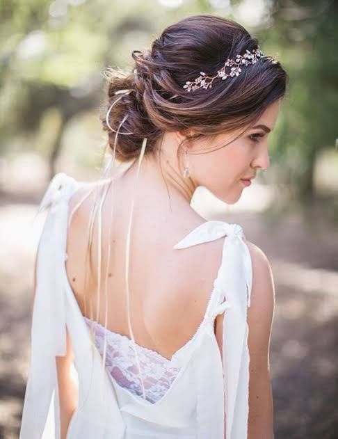 Penteado que esconda a orelha da Noiva 4