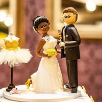 Noivinhos de biscuit (modelo 3)