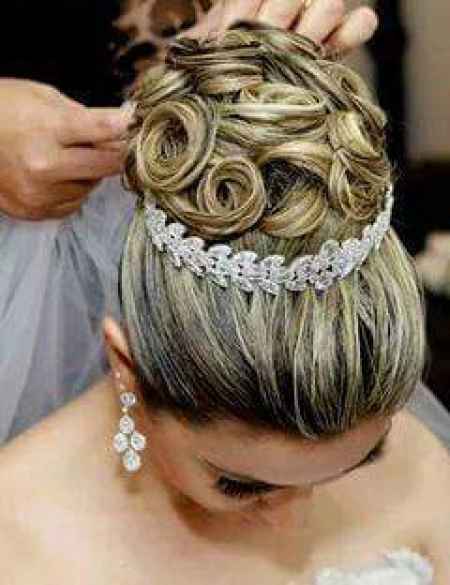 Quero o cabelo preso. vcs tem penteados para sugerir? - 2