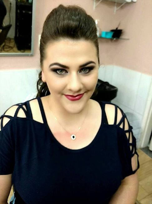 A maquiagem de noiva da Cássia - 1