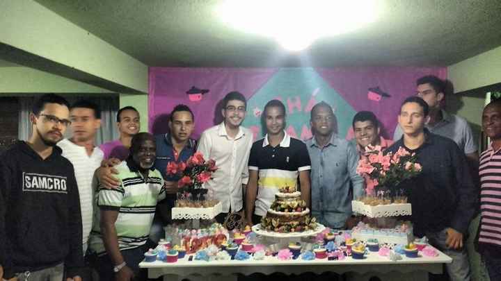 Os padrinhos com o noivo