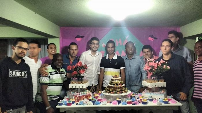 Os padrinhos com o noivo