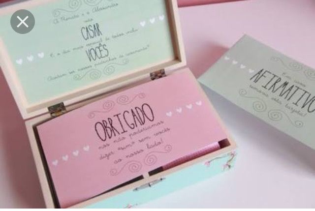 o que colocar nas caixas de mdf para os padrinhos? 2