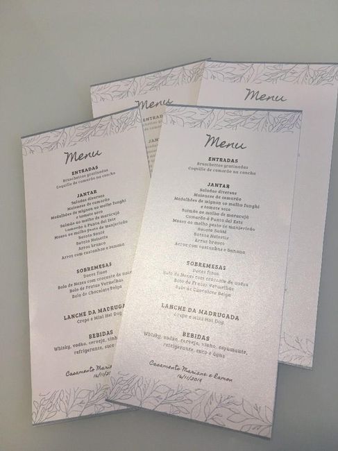 Menus em papel metálico