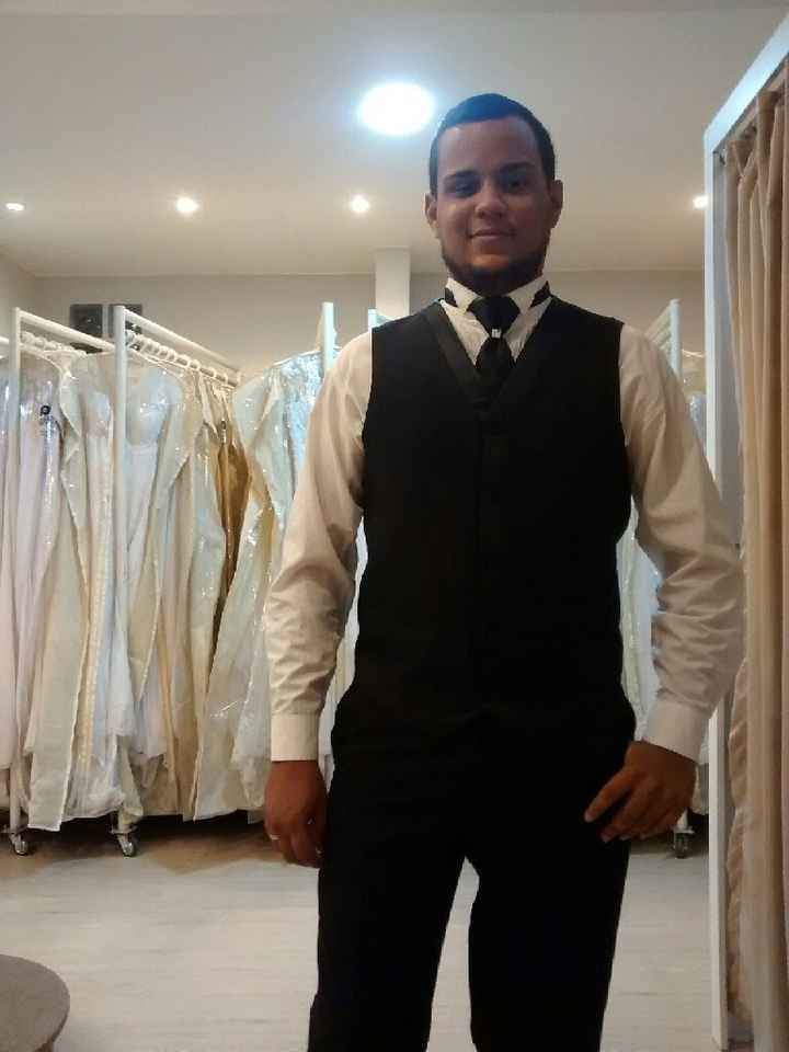A roupa dos noivos, só felicidade! - 1