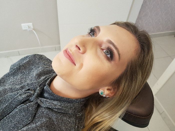 Qual maquiagem para roupa marsala?? - 2