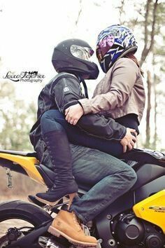 Tem algum casal motoqueiro aí? - 2