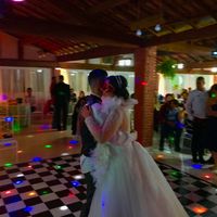 Ficar com o vestido de noiva na festa? - 1