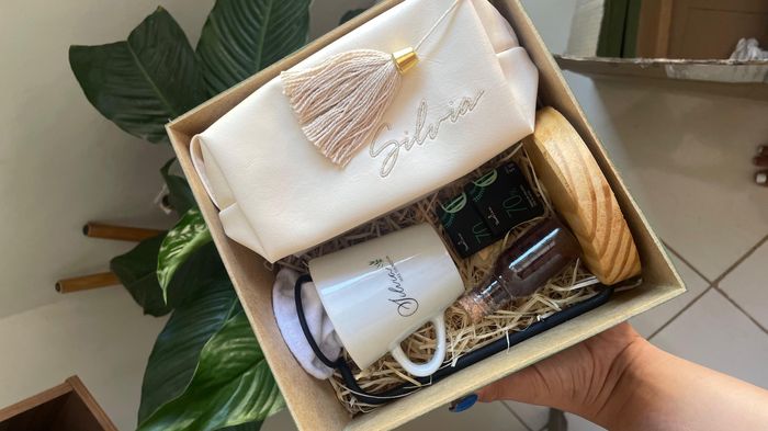 Qual tamanho vcs acham que deveriam ser a caixa convite dos padrinhos e madrinhas? - 3