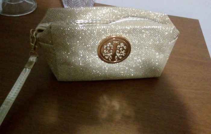 Necessaire