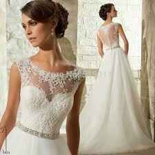Alguém tem algum estilo de vestido de noiva para casamento de dia? - 3