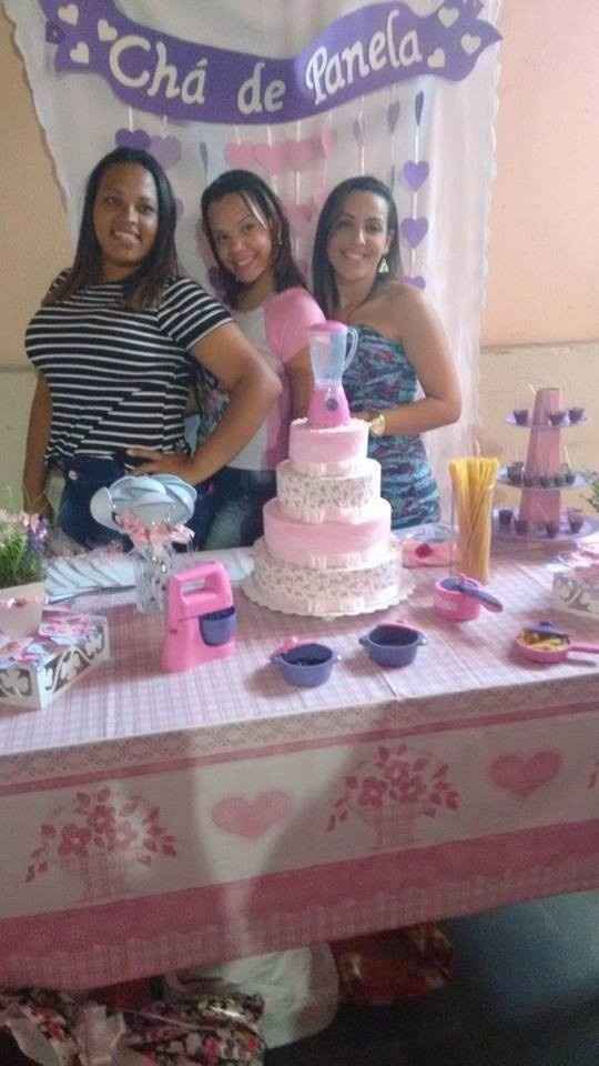 A mesa em outro ângulo.