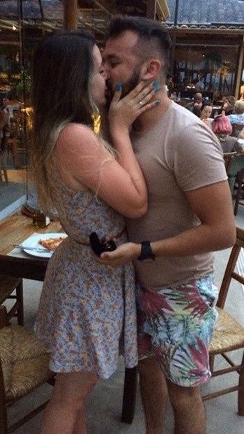 4. Um beijão de alegria né???!!! rs