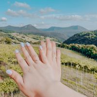 📸 Poste uma foto exibindo o seu anel de noivado ou aliança de casamento - 1