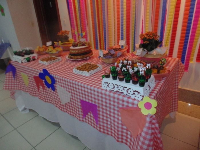 Mais da mesa de doces