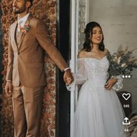 Se a gente fosse te dar de presente o vestido de noiva, qual você escolheria? 👗🤩 - 1