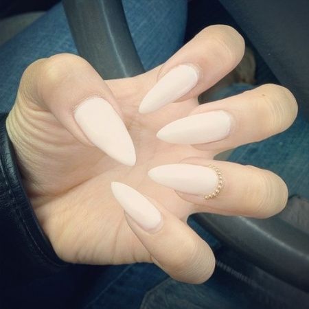 Uhas stiletto para casamento *---*