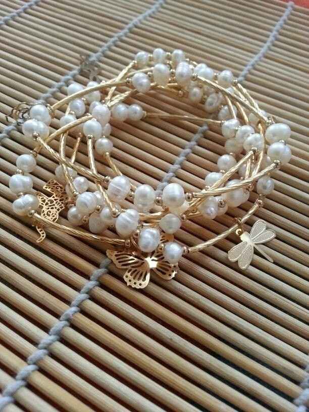 Alguém pensa em incluir uma pulseira no look de noiva?