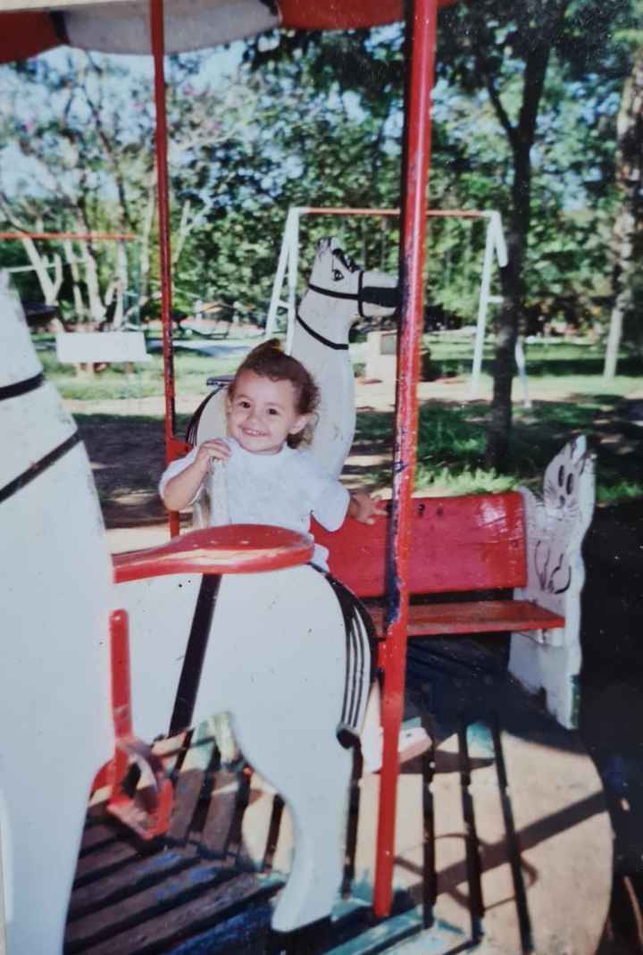 📸 Poste uma foto sua de criança... do tempo que ainda nem sonhava em se casar! ☺️ - 1