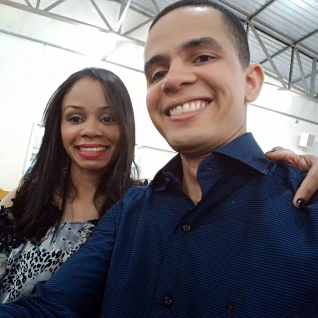 Eu e meu amor no casamento do nosso amigo!! Amo essa foto.