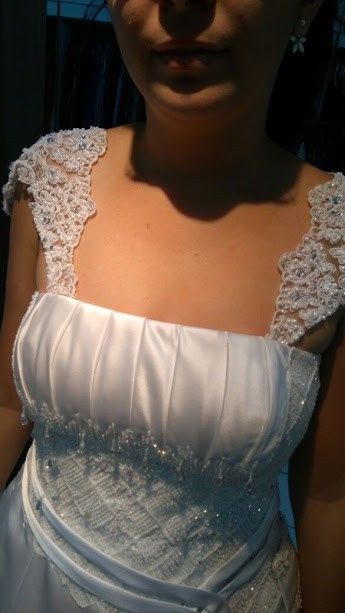 Vestido com manga adaptada