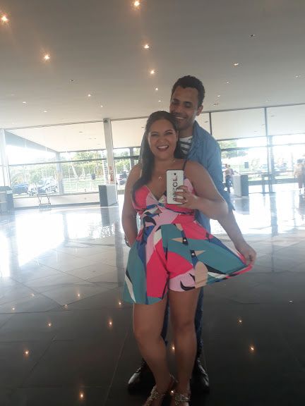 Seu amor me completa e com você sou mais feliz.