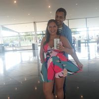 Seu amor me completa e com você sou mais feliz.
