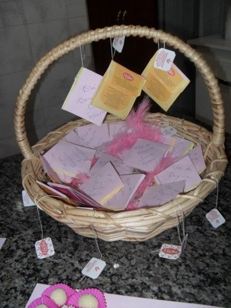 Meu chá de cozinha feito pela madrinha.