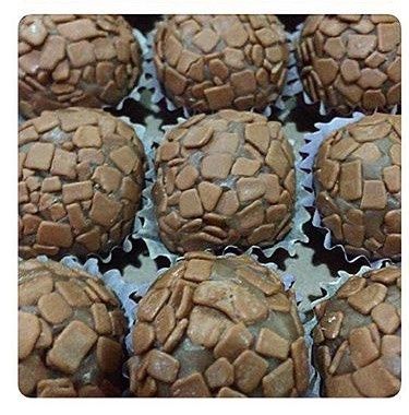 150 Brigadeiro Belga ao Leite