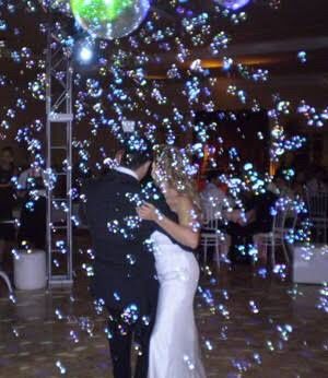 O que acham de bolhas de sabão na hora da primeira dança? - 6