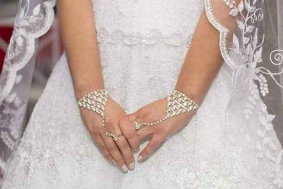 Luvas de strass