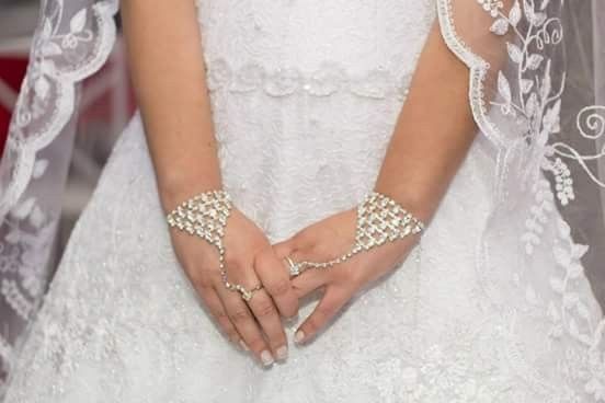 Luvas de strass