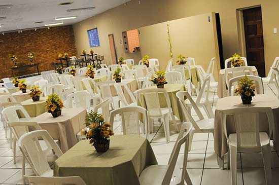 Usar toalha de mesa ou não? Mesa de 4 ou 6 pessoas? - 1