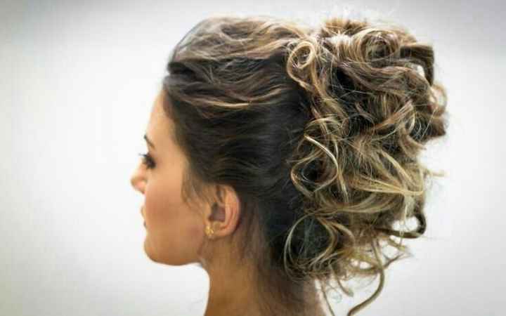 Qual será o tipo do penteado? - 1