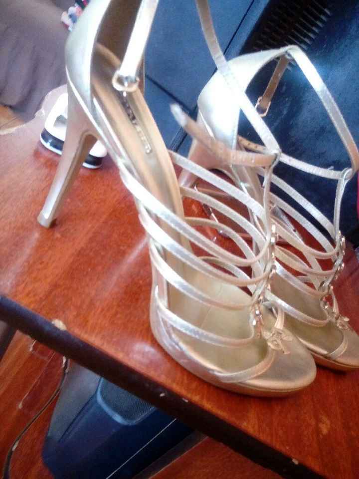 Encontrei minha sandália para o casamento - 1