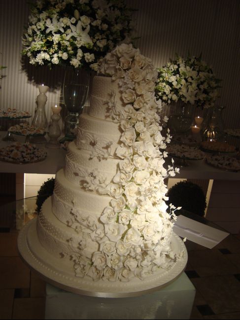 BOLO CASAMENTO MEU IRMÃO