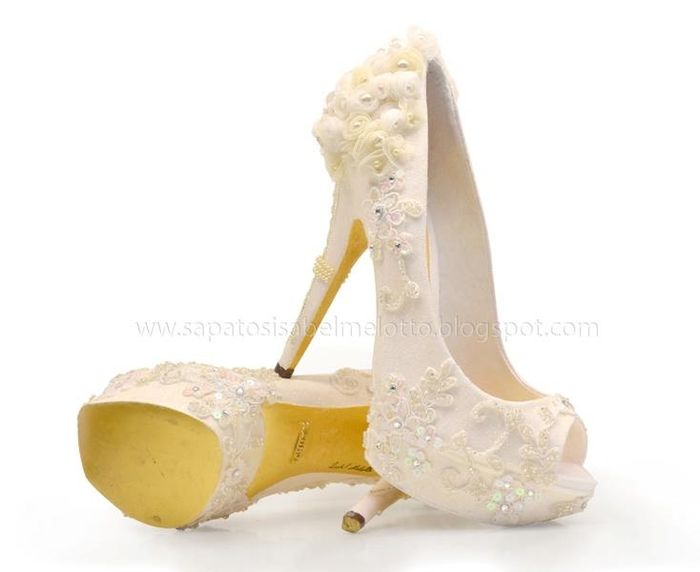 DELIRA NOIVAS SAPATOS