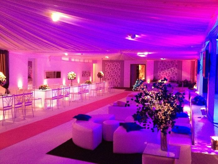 LOUNGE 03