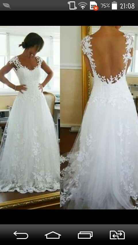Dividida entre dois vestidos - 2