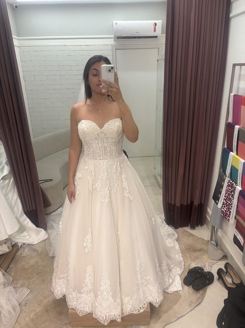 Me ajudem com o vestido 3