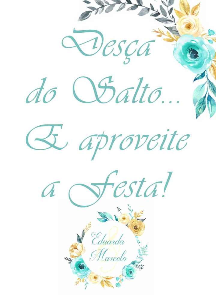 Para deixar perto dos chinelos!