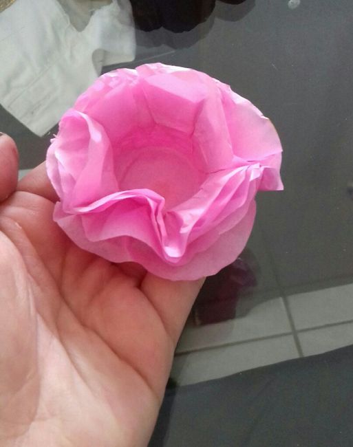 Dih forminhas de doce com folha de seda - 2