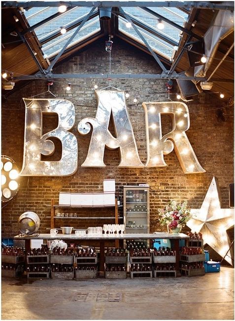 Bar - Letras girantes