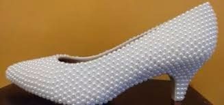 sapato de perola branco