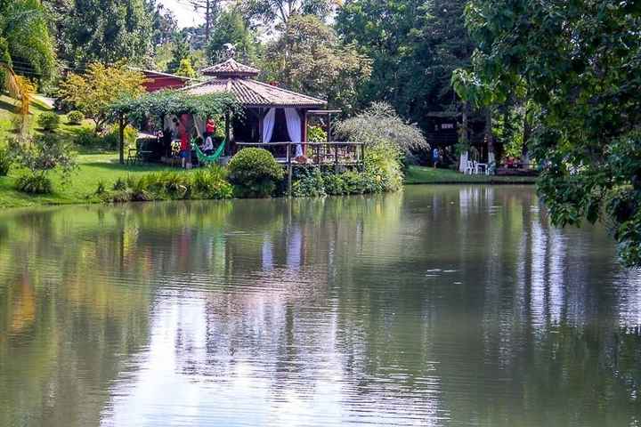 Lago 1 Em frente ao restaurante