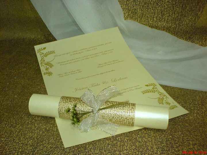 Convites dourado ou prata com braçadeira
